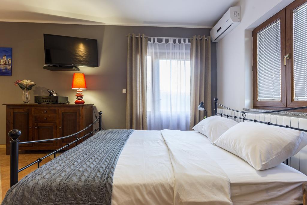 Villa Anavi Bicici Экстерьер фото